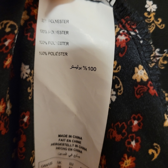 (SZ. 26)  Black Long Sleeve Blouse - Picture 9 of 9